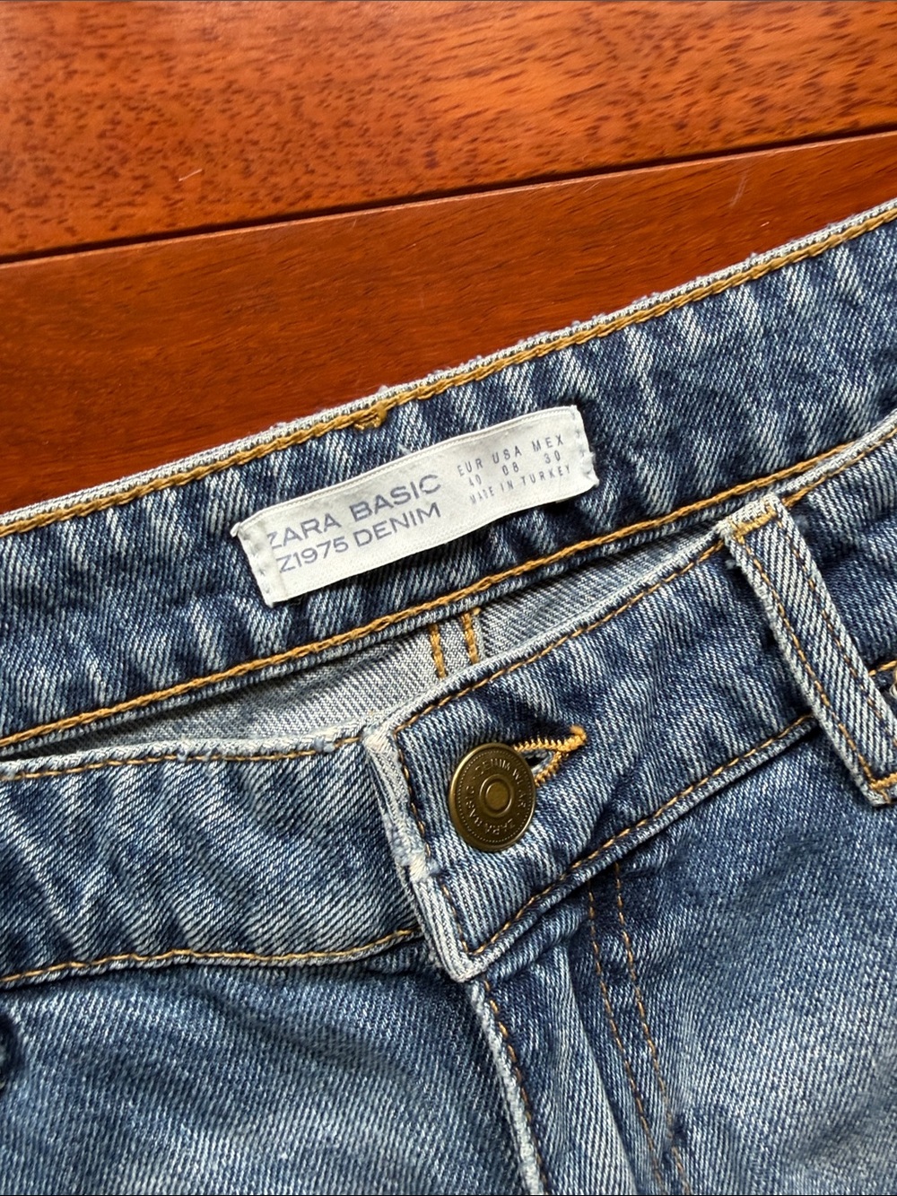 Zara Basic Denim Relaxed Jeans with Red Rose Embroidery - Picture 8 of 12